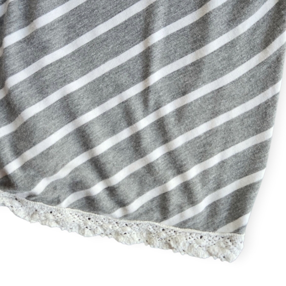 Torrid Stripped Tank - Picture 4 of 7